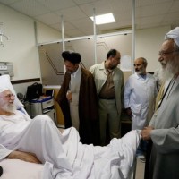 عيادة العلماء والشخصيات للإمام الخامنئي حفظه الله في المستشفى